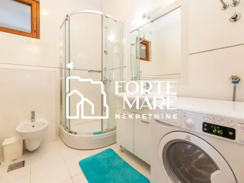 Prodaja, trosoban stan, 118m², Njivice, Herceg Novi - image 13
