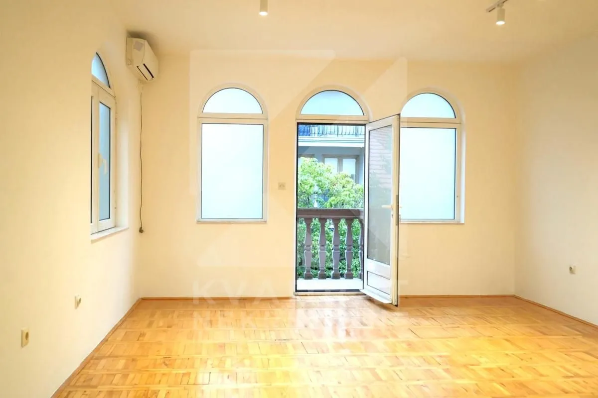 Rent, office space, 164m², Centar, Podgorica