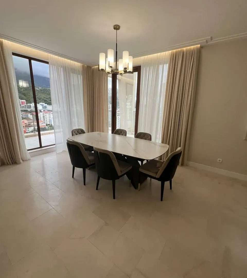Sale, house, 198m², Bečići, Budva