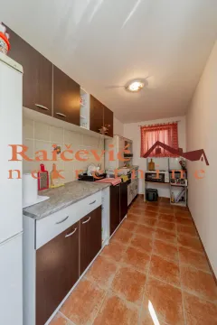 Sale, house, 260m², Resnik, Beograd - image 11