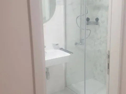 Izdavanje, jednosoban stan, 43m², Central Point, Podgorica - image 3