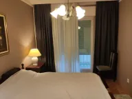 Izdavanje, kuća, 450m², Savski Venac, Beograd - image 16