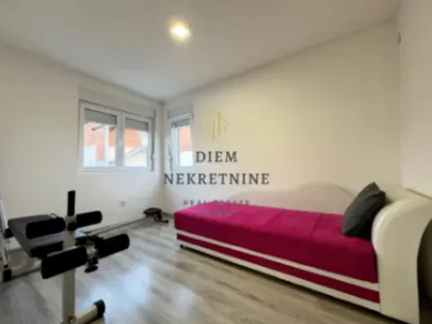 Izdavanje, kuća, 150m², Masline, Podgorica - image 8