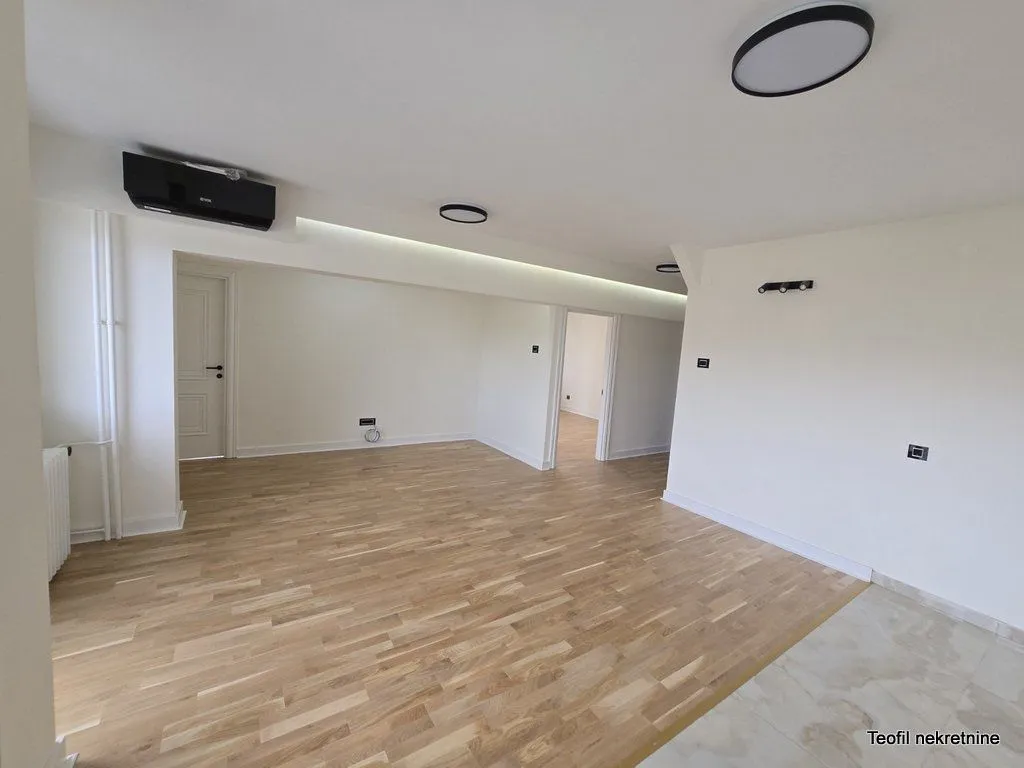 Prodaja, trosoban stan, 75m², Južni Bulevar, Vračar Sve Podlokacije