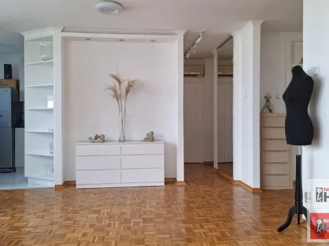 Prodaja, dvosoban stan, 60m², Bulevar Oslobodjenja, Novi Sad Sve Podlokacije - image 5