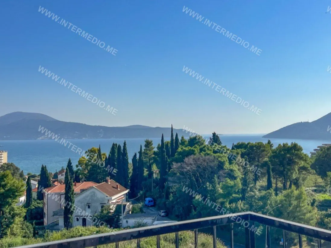 Prodaja, dvosoban stan, 89m², Igalo, Herceg Novi