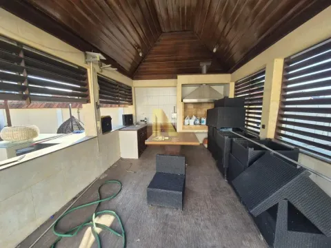 Prodaja, kuća, 248m², Surčin, Beograd - image 16