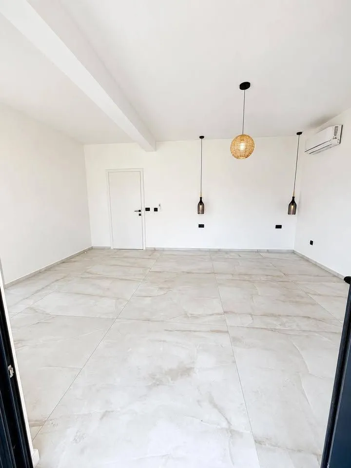 Sale, house, 380m², Bar, Crna Gora