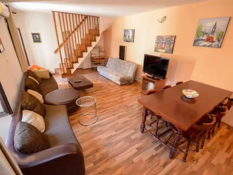 Sale, house, 240m², Kotor, Crna Gora - image 16