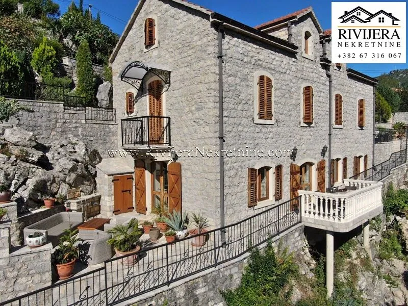 Prodaja, kuća, 226m², Podi, Herceg Novi