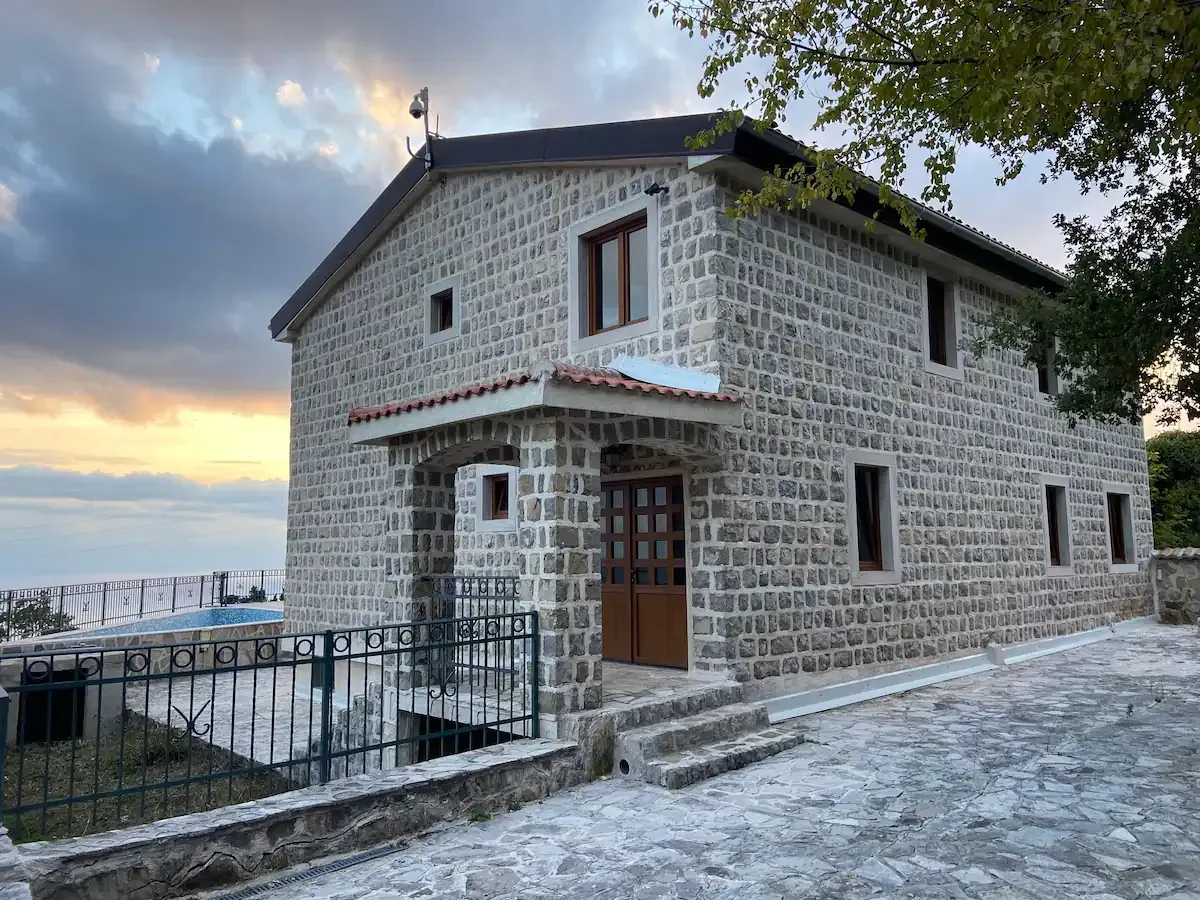 Sale, house, 466m², Petrovac, Budva