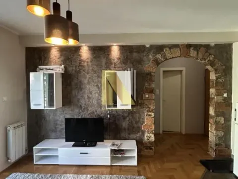 Stan in Grbavica