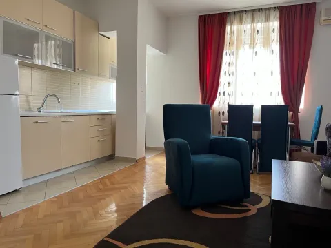 Rent, two bedroom apartment, 68m², Centar, Podgorica - image 4