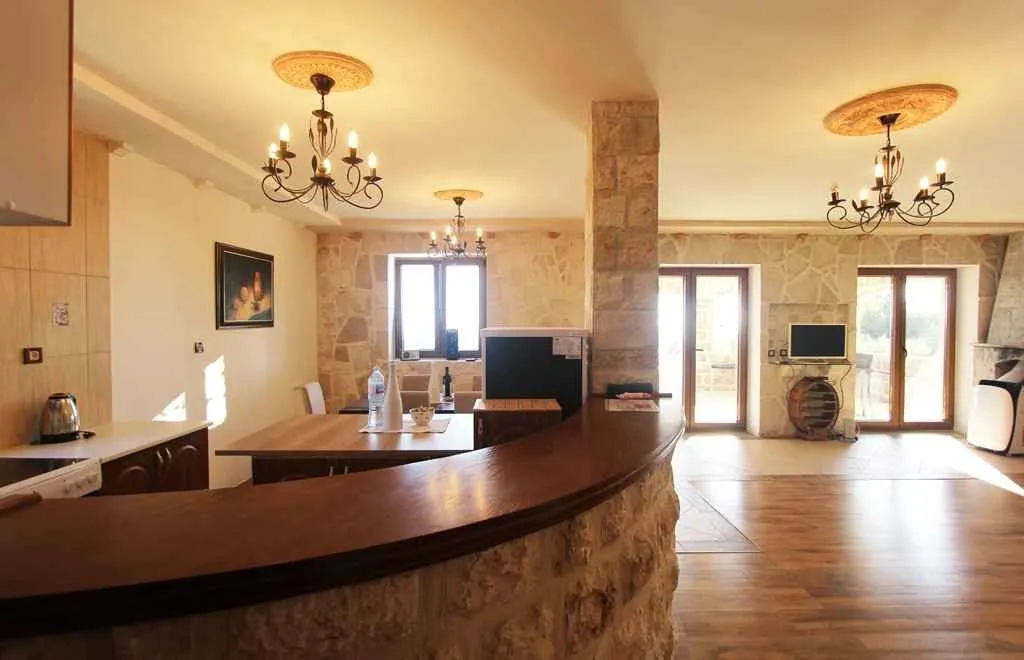Prodaja, kuća, 466m², Petrovac, Budva