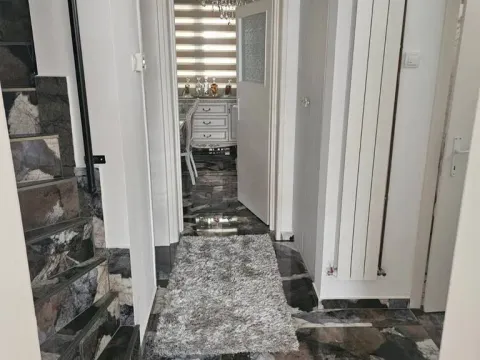 Prodaja, kuća, 150m², Zemun Save Kovačevića, Zemun Sve Podlokacije - image 7