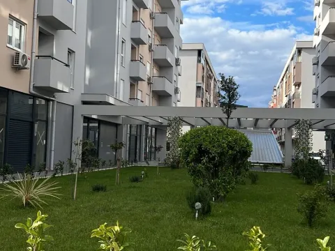 Izdavanje, jednosoban stan, 40m², Zabjelo, Podgorica - image 1