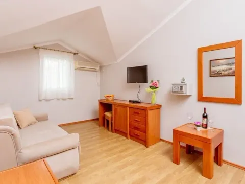 Sale, office space, 566m², Donja Lastva, Tivat - image 14