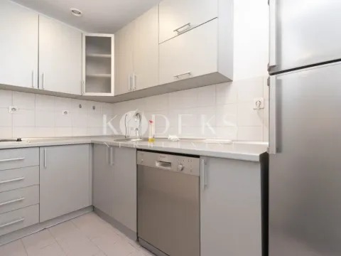 Izdavanje, poslovni prostor, 318m², Preko Morače, Podgorica - image 14