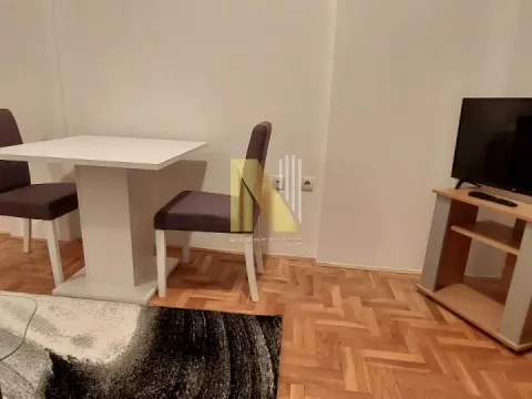 Izdavanje, garsonjera, 25m², Grbavica, Novi Sad Sve Podlokacije - image 5