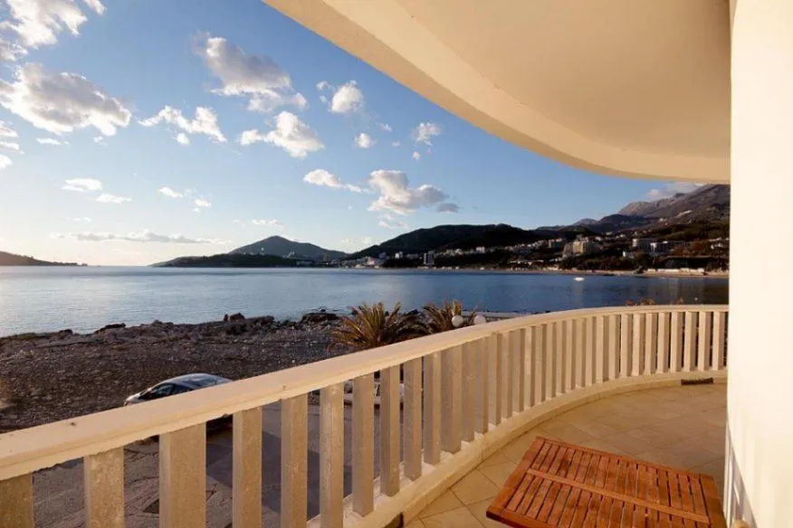 Prodaja, trosoban stan, 95m², Budva, Crna Gora
