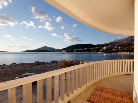 Prodaja, trosoban stan, 95m², Budva, Crna Gora - image 12