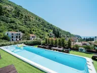 Izdavanje, trosoban stan, 400m², Budva, Crna Gora - image 11