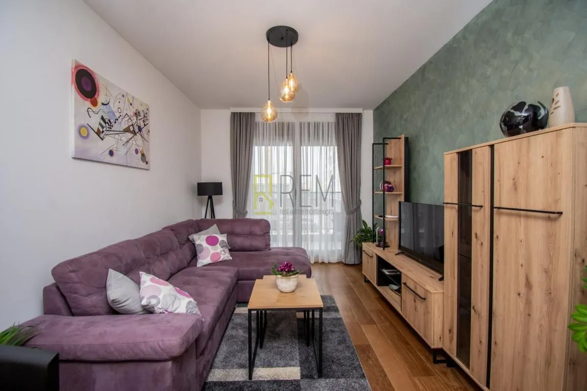Rent, one bedroom apartment, 50m², Tološka šuma, Podgorica