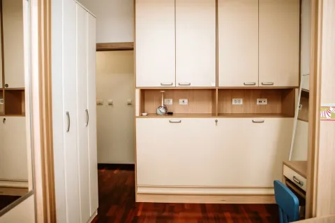 Rent, three bedroom apartment, 68m², City Kvart, Podgorica - image 9