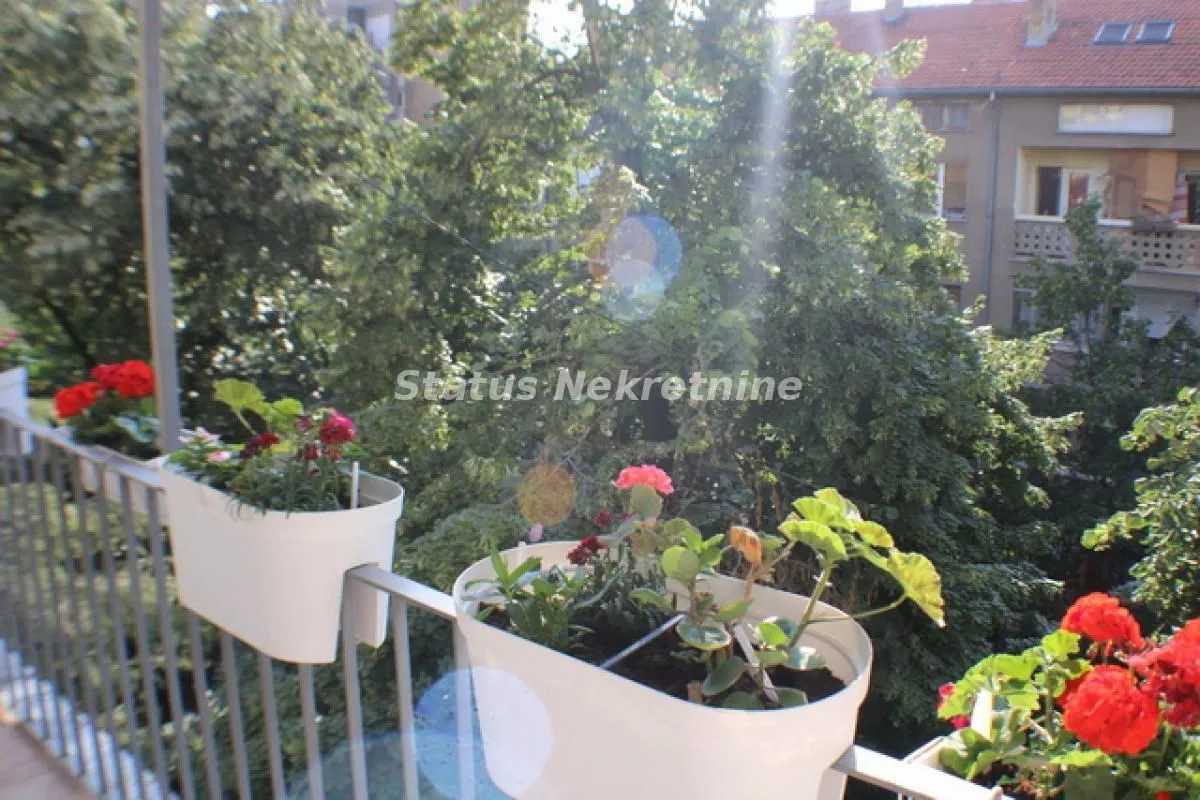 Prodaja, dvosoban stan, 77m², Grbavica, Novi Sad Sve Podlokacije