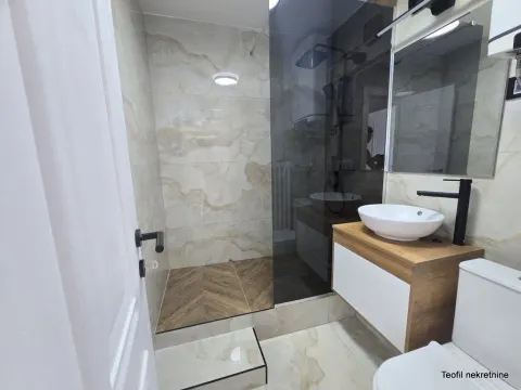 Prodaja, trosoban stan, 80m², Novi Beograd Blok 28, Novi Beograd Sve Podlokacije - image 11