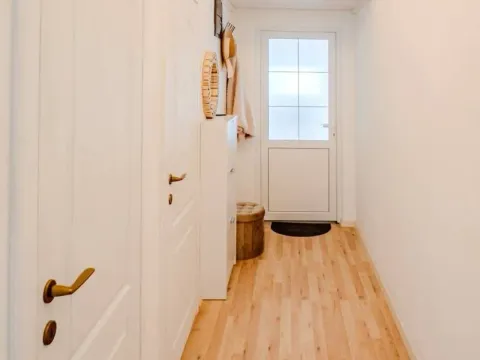 Prodaja, jednosoban stan, 50m², Muo, Kotor - image 9