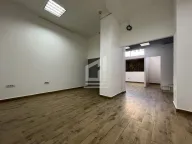 Izdavanje, poslovni prostor, 97m², Preko Morače, Podgorica - image 8