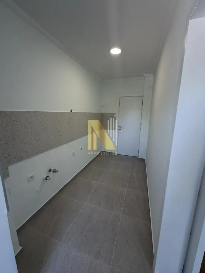 Prodaja, dvosoban stan, 55m², Adamovićevo Naselje, Novi Sad Sve Podlokacije