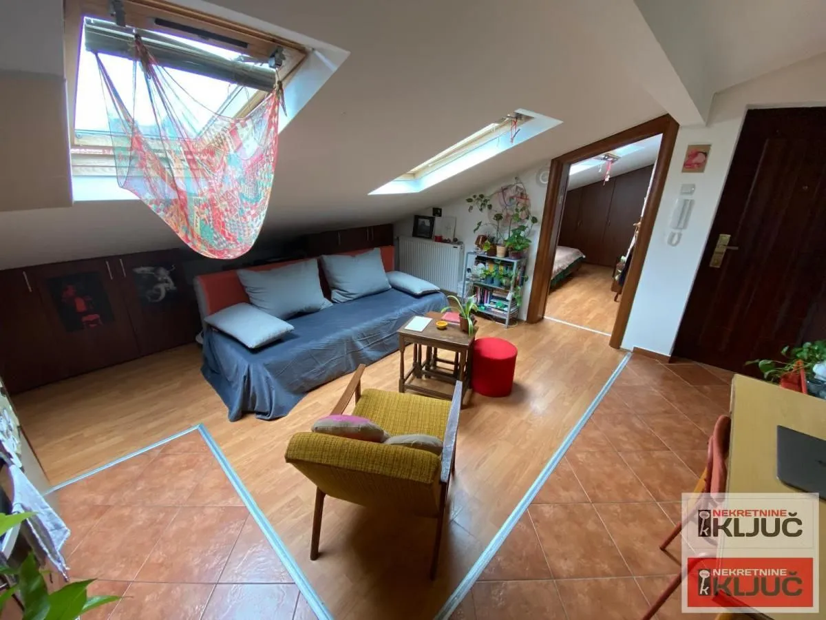 Prodaja, jednosoban stan, 24m², Bulevar Oslobodjenja, Novi Sad Sve Podlokacije