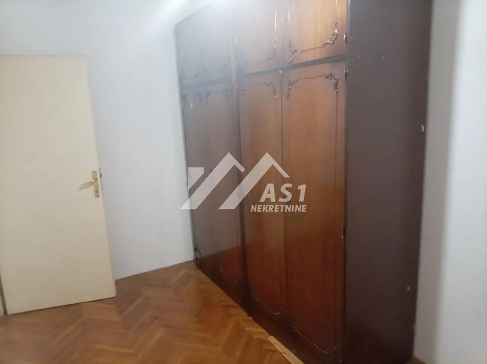 Izdavanje, dvosoban stan, 53m², Grbavica, Novi Sad Sve Podlokacije