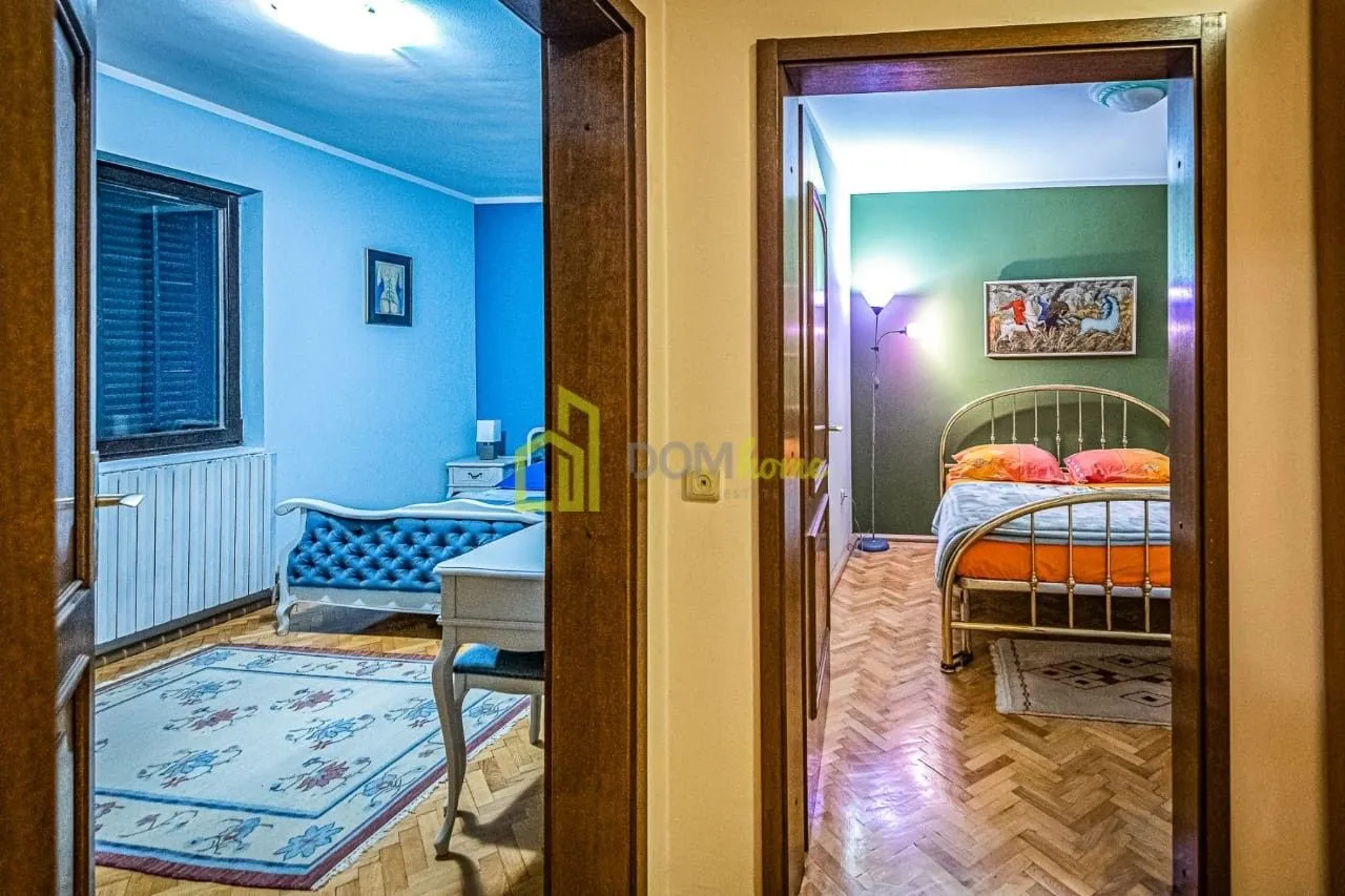 Sale, house, 280m², Masline, Podgorica