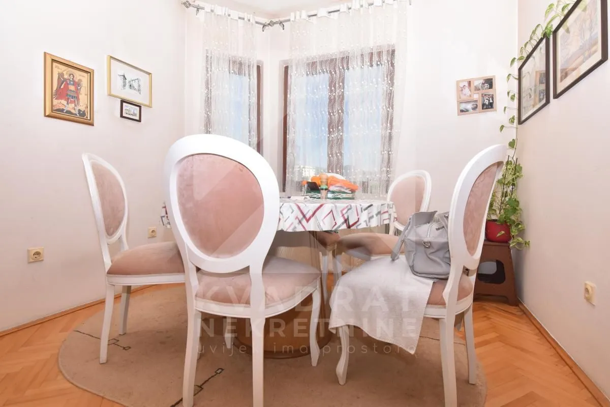 Prodaja, trosoban stan, 108m², Malo Brdo, Podgorica