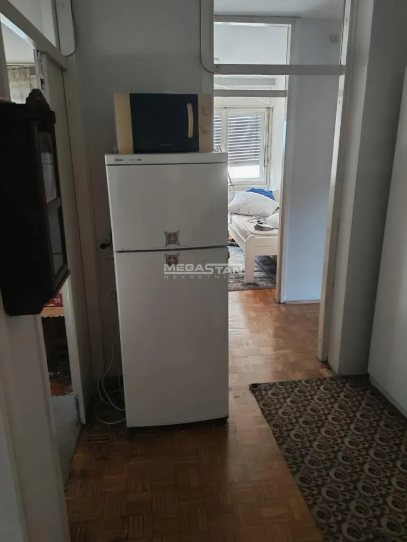 Rent, four bedroom apartment, 88m², Bajlonijeva Pijaca, Beograd