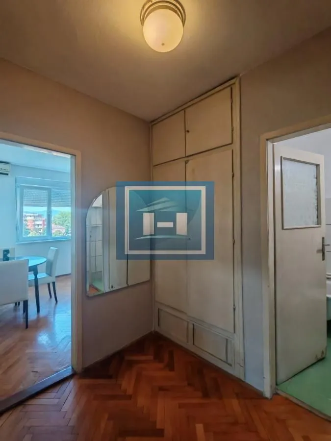 Prodaja, dvosoban stan, 53m², Centar, Paraćin