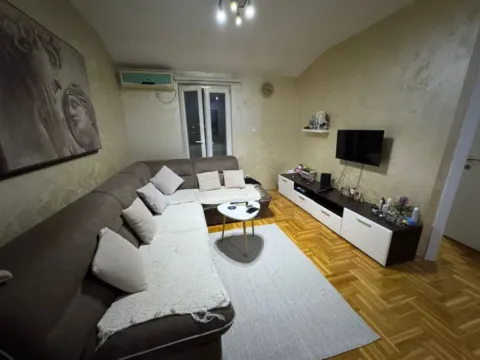 Izdavanje, jednosoban stan, 43m², City Kvart, Podgorica - image 3