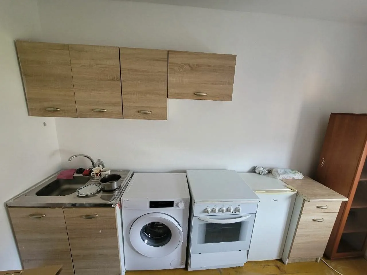 Izdavanje, jednosoban stan, 30m², Bjeliši, Bar