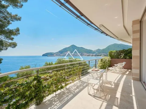 Stan in Budva