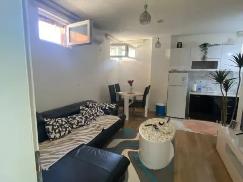 Izdavanje, stan, 42m², Zabjelo, Podgorica - image 8