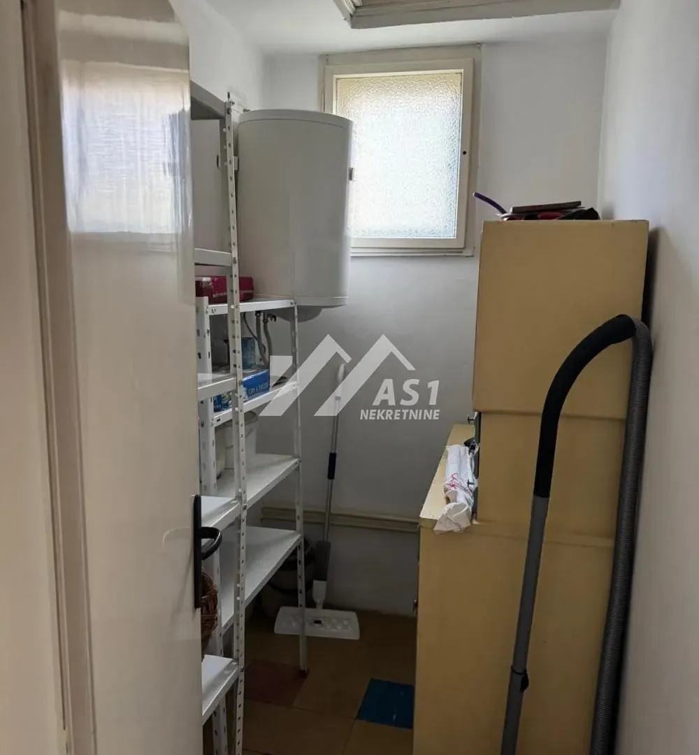 Izdavanje, kuća, 80m², Veternik, Novi Sad Sve Podlokacije