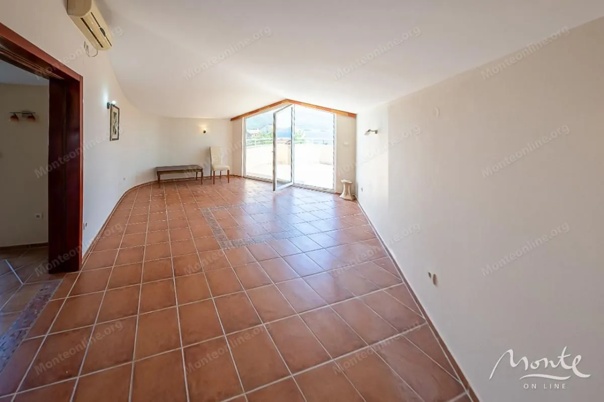 Prodaja, dvosoban stan, 84m², Bijela, Herceg Novi
