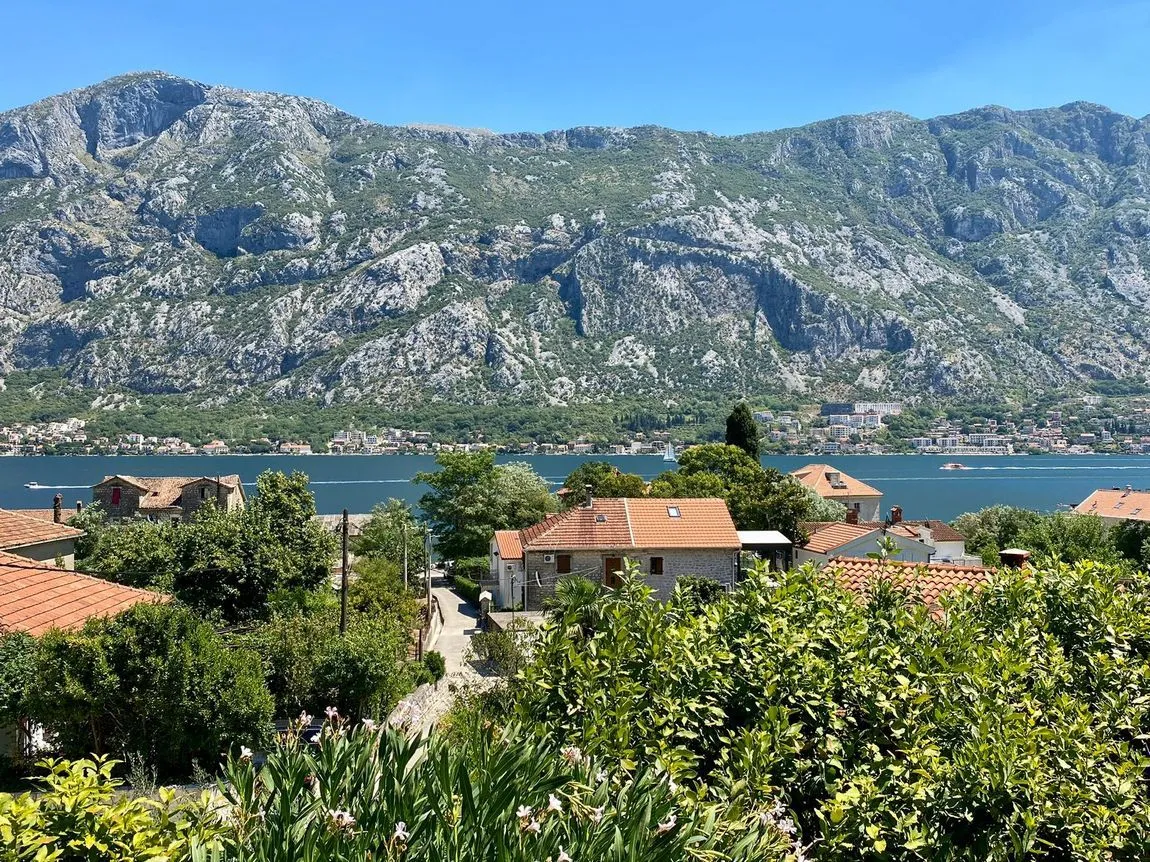 Prodaja, kuća, 232m², Prčanj, Kotor