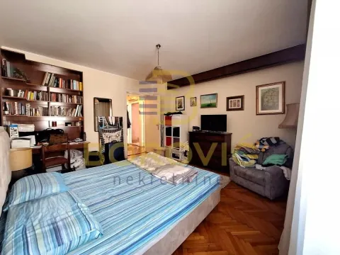 Prodaja, dvosoban stan, 64m², Slavija, Vračar Sve Podlokacije - image 5