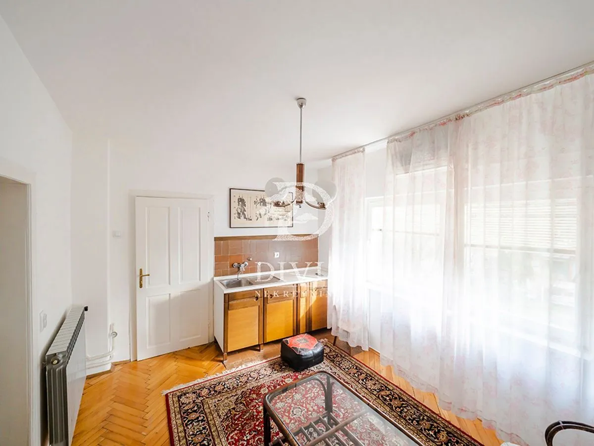 Prodaja, kuća, 160m², Dedinje Sve Podlokacije, Beograd