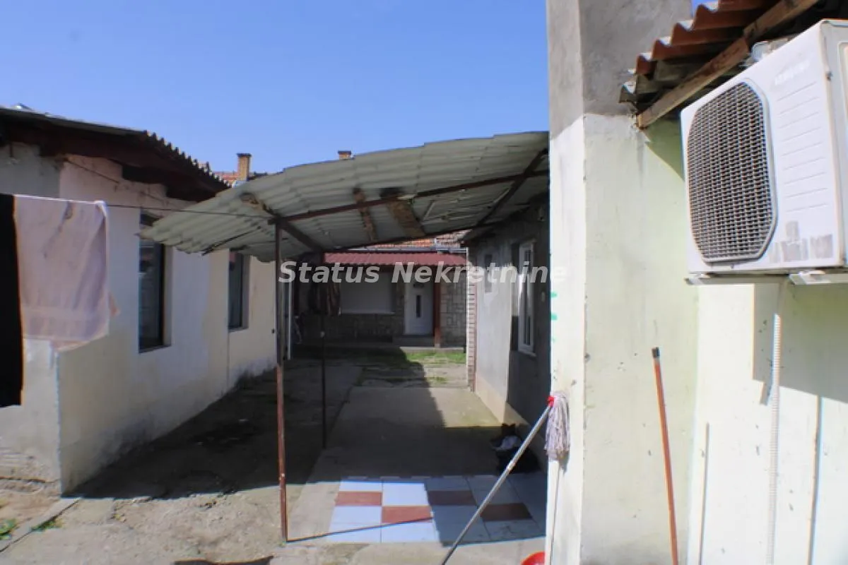 Prodaja, kuća, 110m², Slana Bara, Novi Sad Sve Podlokacije