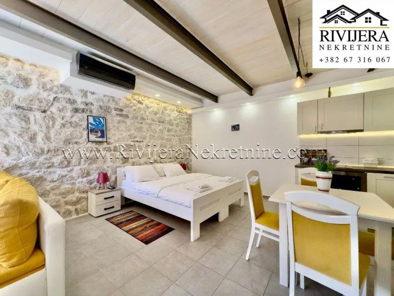 Prodaja, kuća, 211m², Perast, Kotor